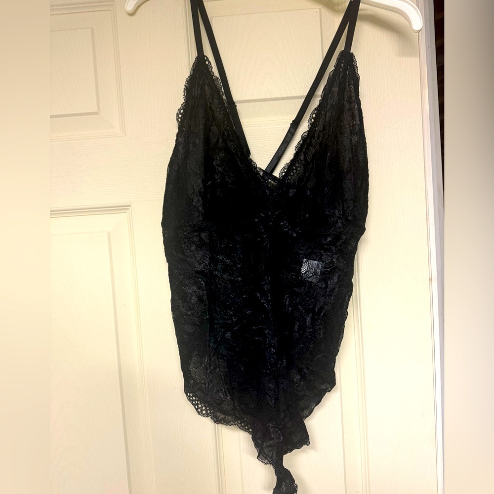 Women’s Sheet Floral Bodysuit